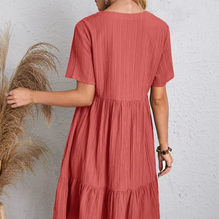 Élodie – Flowing & Flattering Dress with Pleated Texture