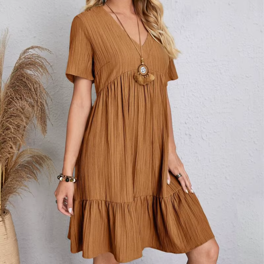 Élodie – Flowing & Flattering Dress with Pleated Texture