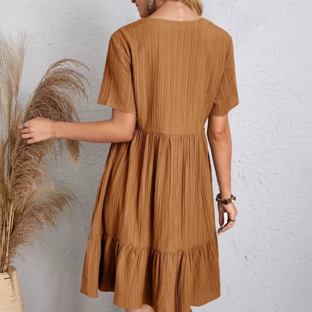 Élodie – Flowing & Flattering Dress with Pleated Texture