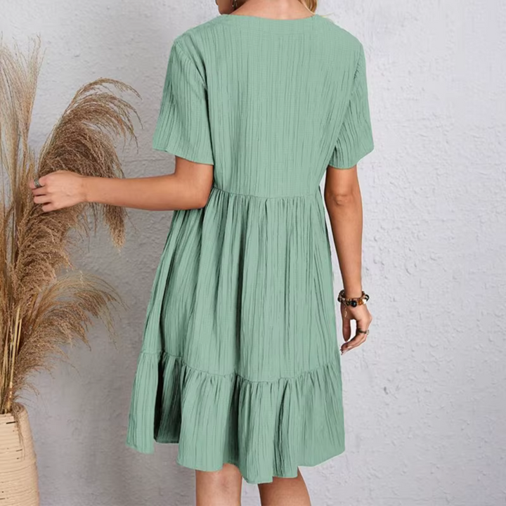 Élodie – Flowing & Flattering Dress with Pleated Texture