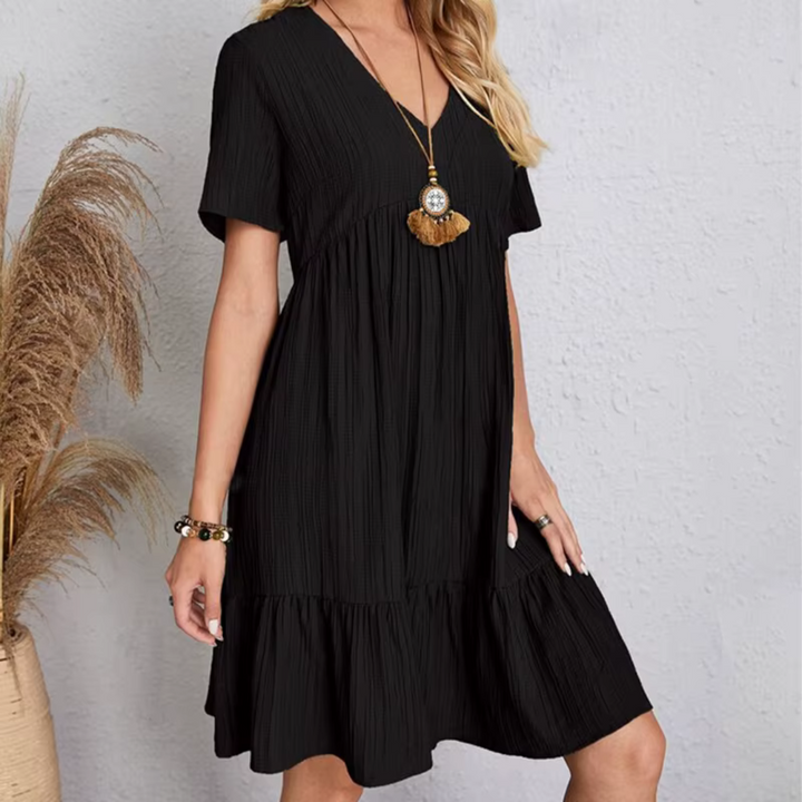Élodie – Flowing & Flattering Dress with Pleated Texture