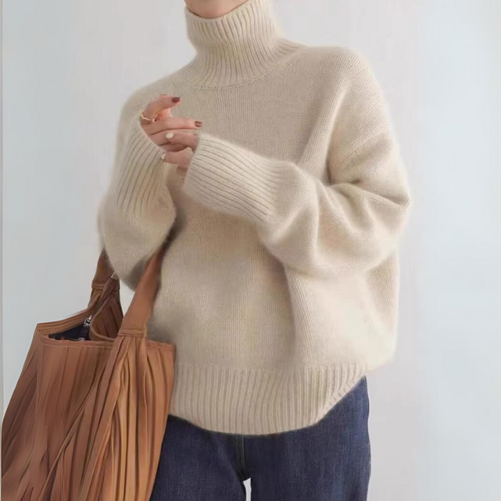 CASHMERE SWEATER WITH ROUNDED NECKLINE IN AMATO LINE