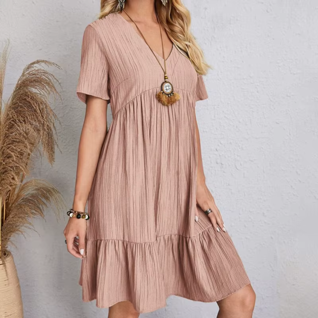 Élodie – Flowing & Flattering Dress with Pleated Texture