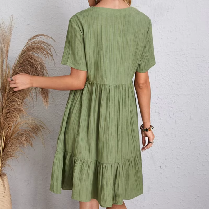 Élodie – Flowing & Flattering Dress with Pleated Texture
