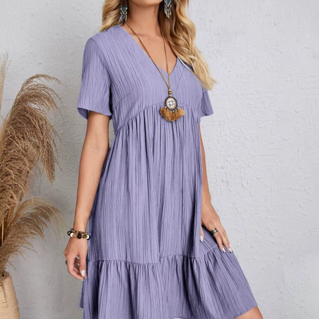 Élodie – Flowing & Flattering Dress with Pleated Texture
