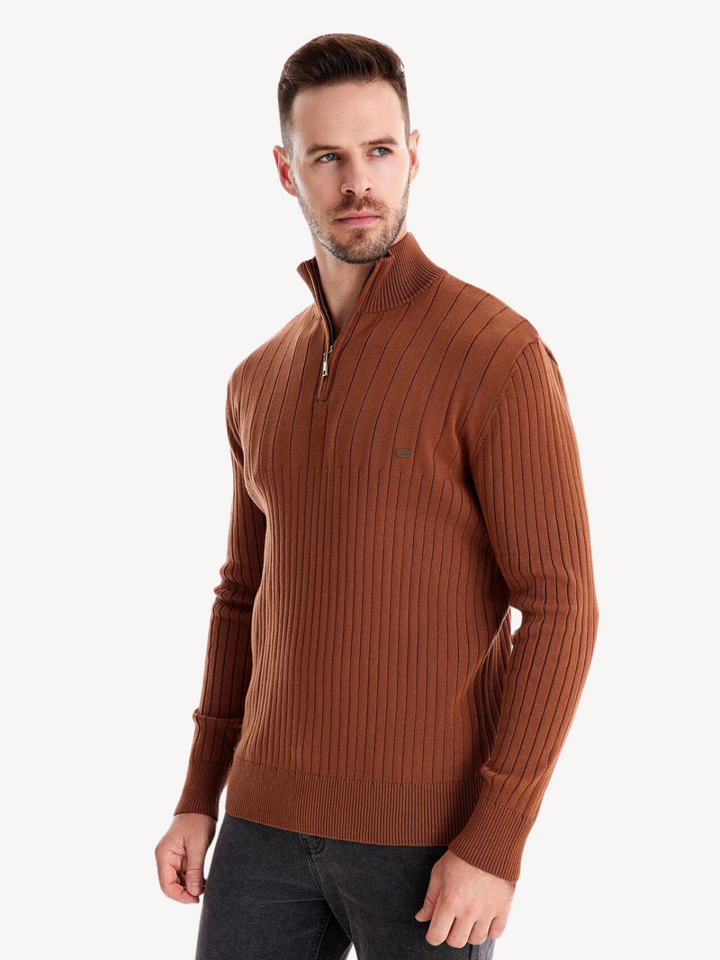 LEONE - QUARTER ZIP SWEATER