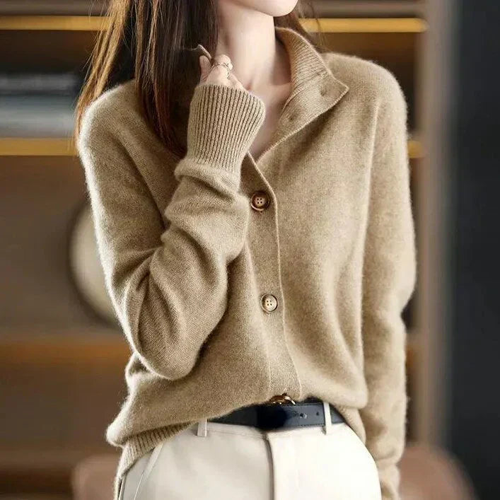 Elly | Classic button cardigan