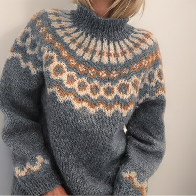 ANGE - THICK AND COZY POLO SWEATER